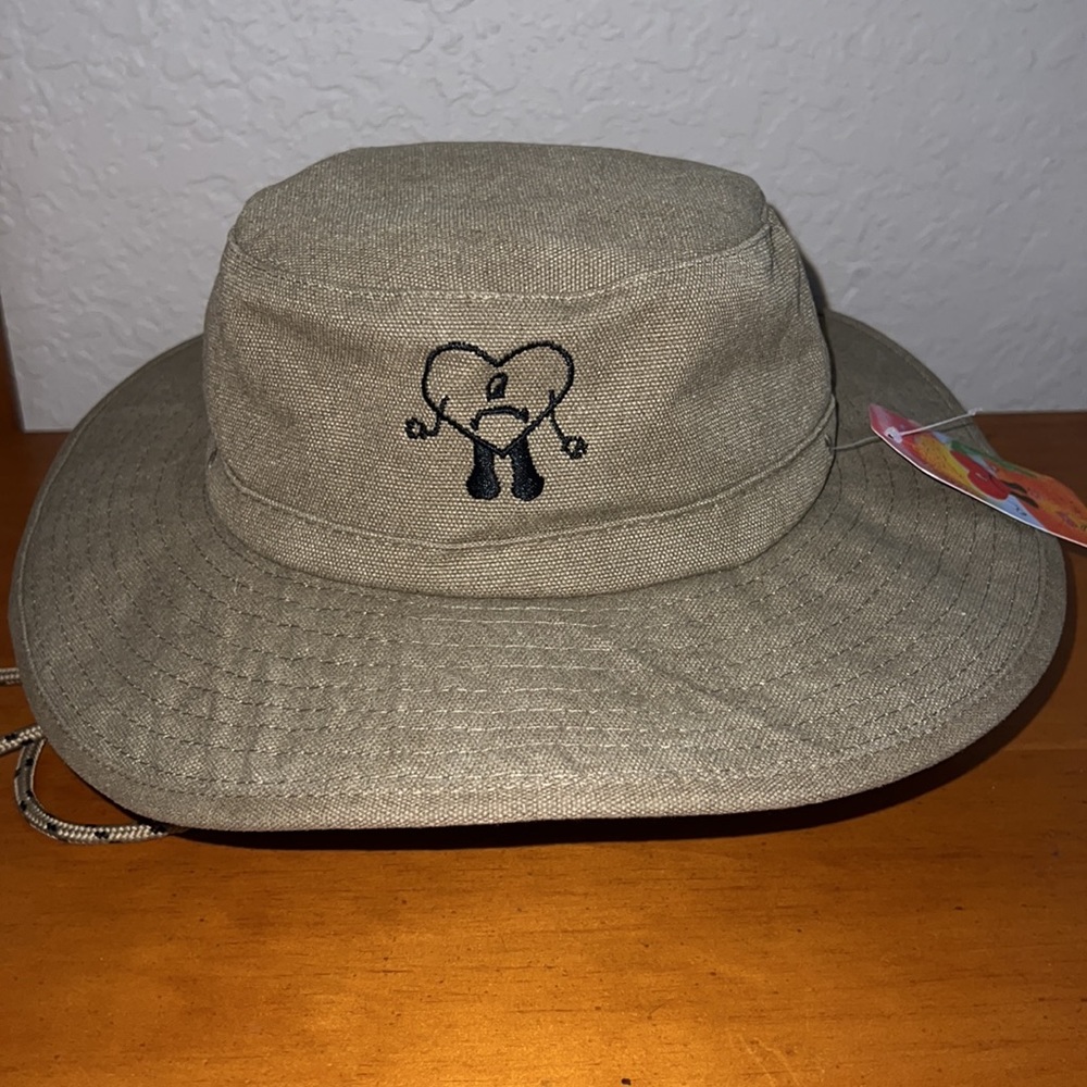 NWT Bad Bunny Coachella Bucket Hat